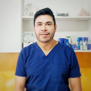 Dr. Fernando Aguirre - Dermatologo